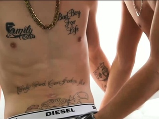 Benjamin London Seduces Max Dawson