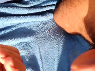 mamando a maduro en la playa suck oldman in the beach